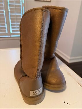 UGG Kids Tall Sheepskin Boots - Chestnut Brown